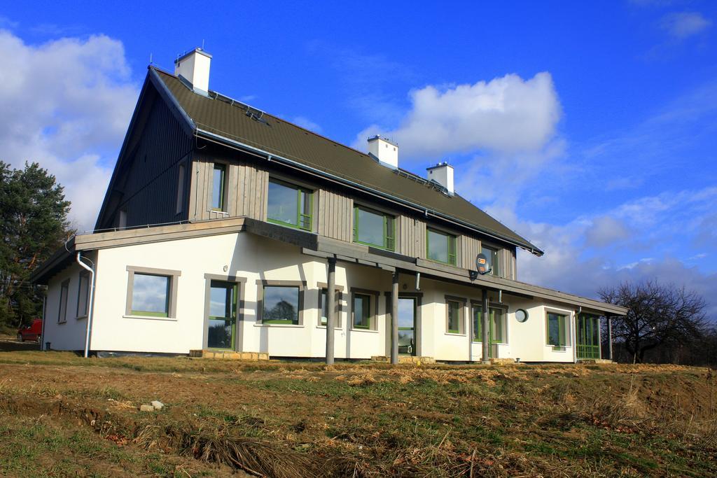 Chamedafne W Puszczy Kampinoskiej Brochów Extérieur photo