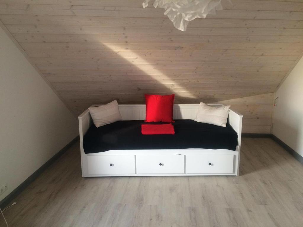 Chamedafne W Puszczy Kampinoskiej Brochów Extérieur photo